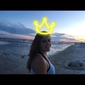 Meet your Posher, Noelle